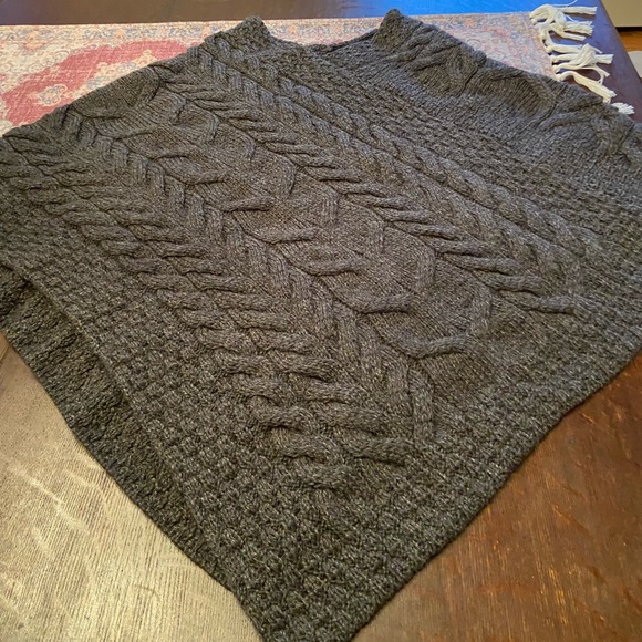 EUC Authentic Aran Merino Wool Knit Poncho - Picture 2 of 8